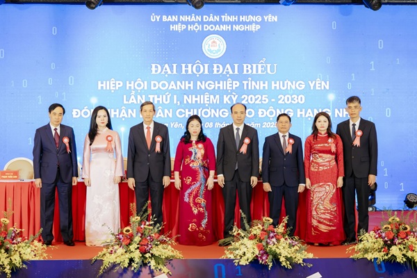 CỘNG ĐỒNG DOANH NGHIỆP TỈNH HƯNG YÊN: BẢN LĨNH NĂNG ĐỘNG, ĐOÀN KẾT BỨT PHÁ TRONG KỶ NGUYÊN MỚI