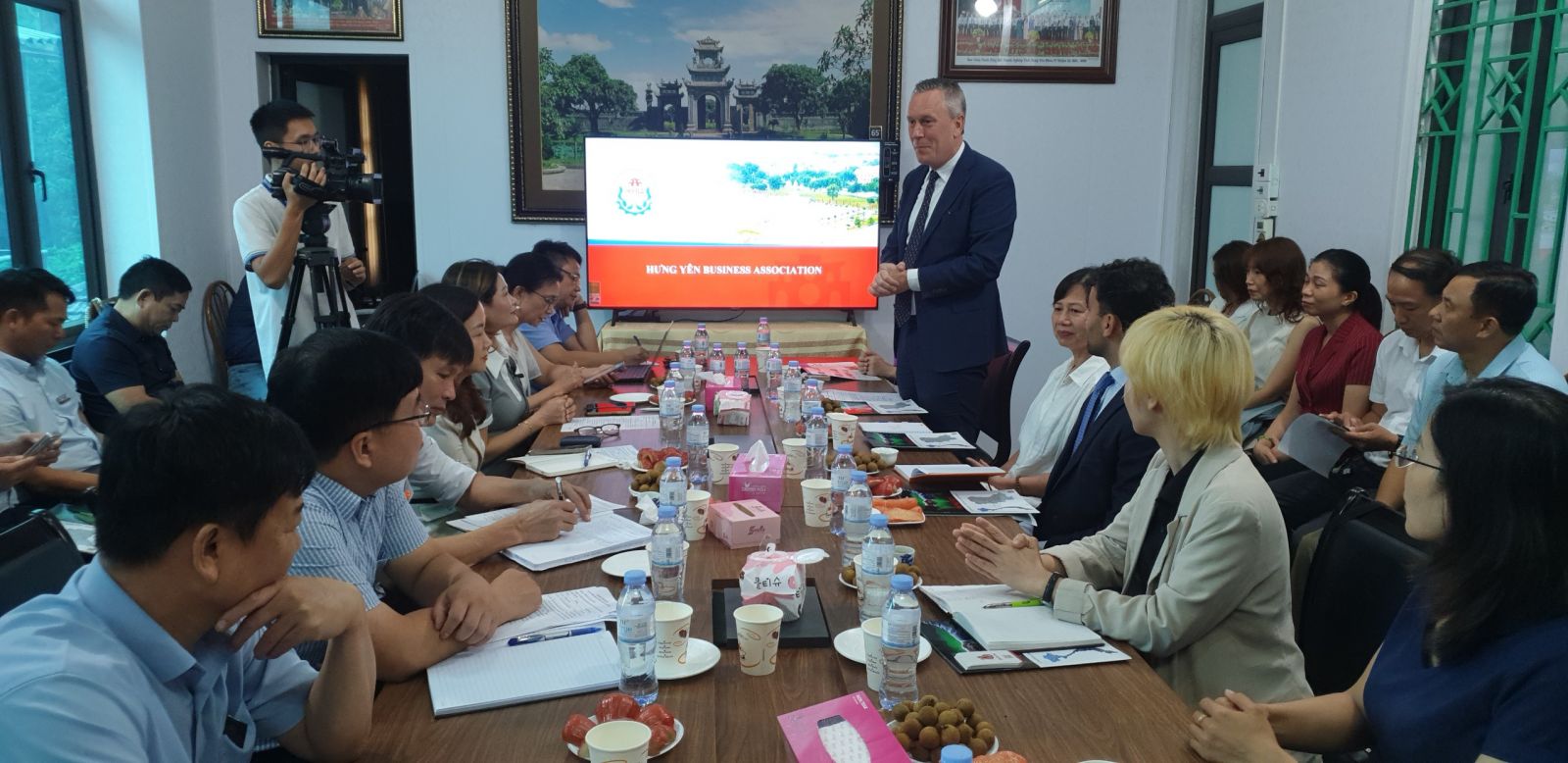 Hiệp Hội Doanh nghiệp tỉnh làm việc với Đoàn công tác Đại sứ quán Hà Lan tại Việt Nam